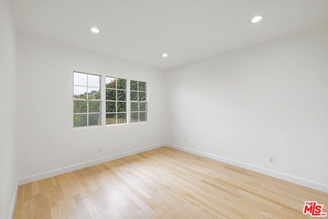 3710 Glenridge Drive, Los Angeles, CA 91423
