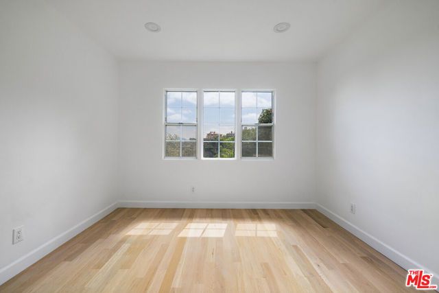 3710 Glenridge Drive, Los Angeles, CA 91423