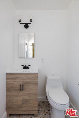 3710 Glenridge Drive, Los Angeles, CA 91423