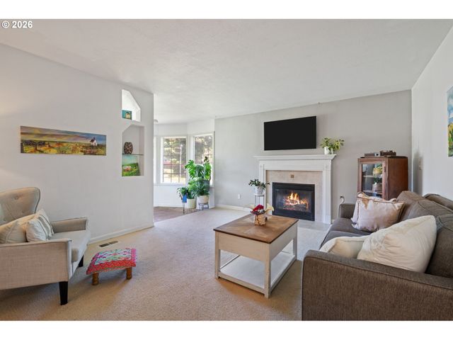 9511 Se TENINO Ct, Portland, OR 97266
