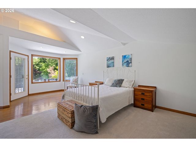 9511 Se TENINO Ct, Portland, OR 97266