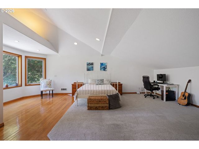 9511 Se TENINO Ct, Portland, OR 97266