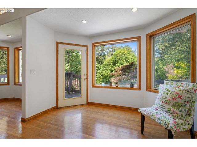 9511 Se TENINO Ct, Portland, OR 97266
