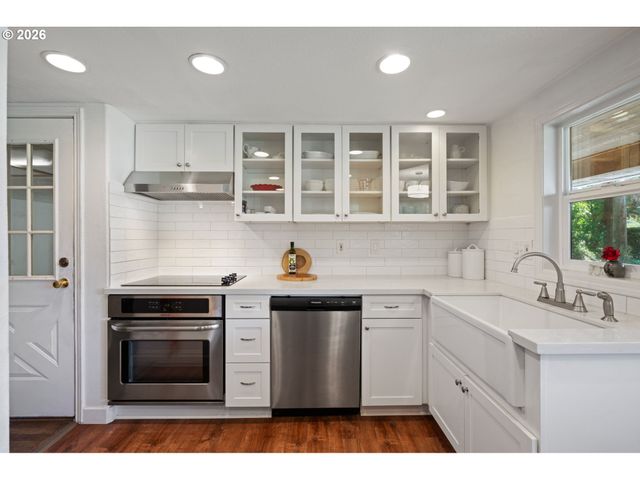 9511 Se TENINO Ct, Portland, OR 97266