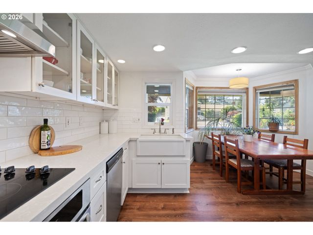 9511 Se TENINO Ct, Portland, OR 97266