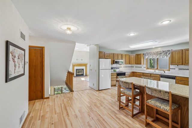 7100 Spring Hill Drive, Middleton, WI 53562