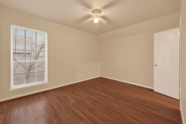 3400 Timmons Lane 31, Houston, TX 77027