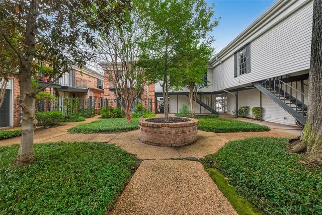 3400 Timmons Lane 31, Houston, TX 77027