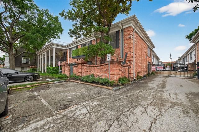 3400 Timmons Lane 31, Houston, TX 77027