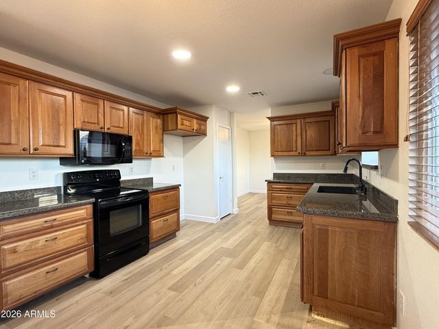 3644 W DEL RIO Street, Chandler, AZ 85226