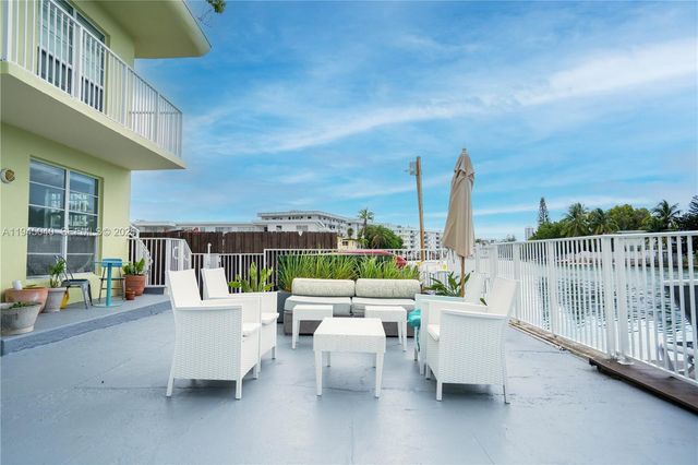 350 S Shore Dr 4, Miami Beach, FL 33141