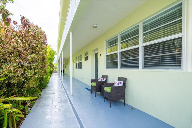 350 S Shore Dr 4, Miami Beach, FL 33141