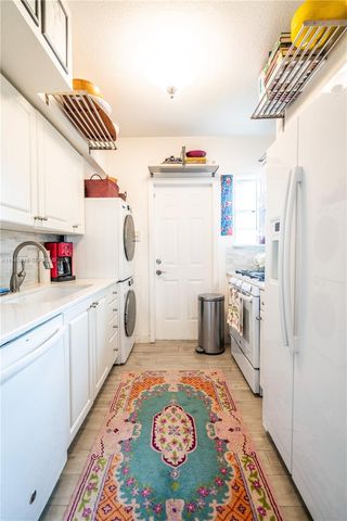 350 S Shore Dr 4, Miami Beach, FL 33141