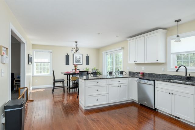 72 New Braintree Rd, West Brookfield, MA 01585