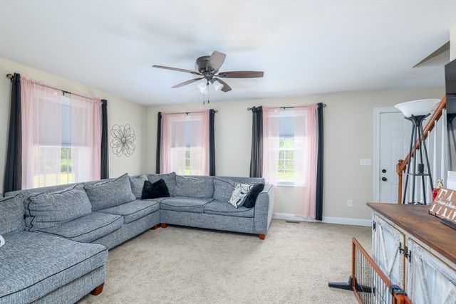 72 New Braintree Rd, West Brookfield, MA 01585