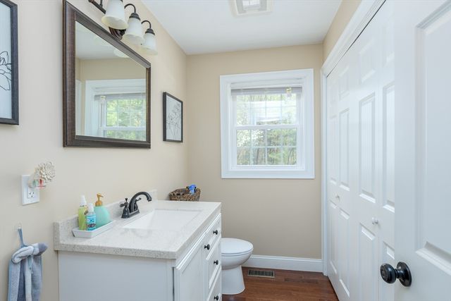 72 New Braintree Rd, West Brookfield, MA 01585