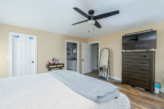 72 New Braintree Rd, West Brookfield, MA 01585