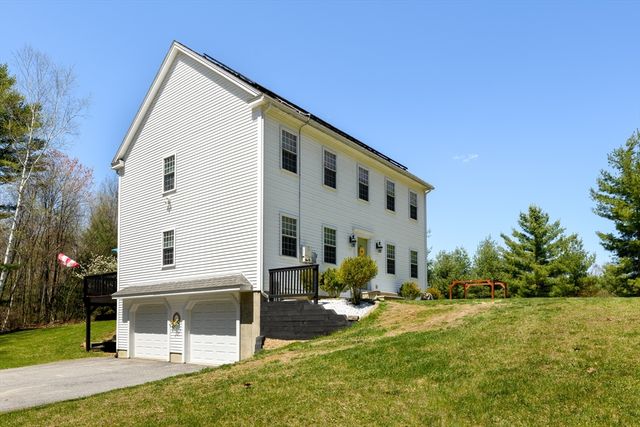 72 New Braintree Rd, West Brookfield, MA 01585