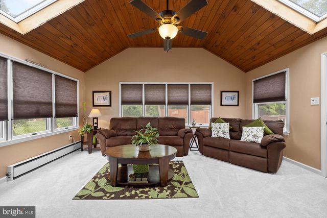 630 GREENBRIAR DRIVE, Williamstown, NJ 08094
