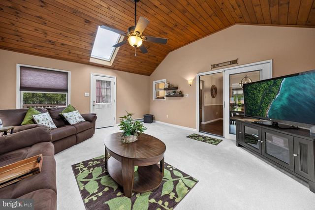 630 GREENBRIAR DRIVE, Williamstown, NJ 08094