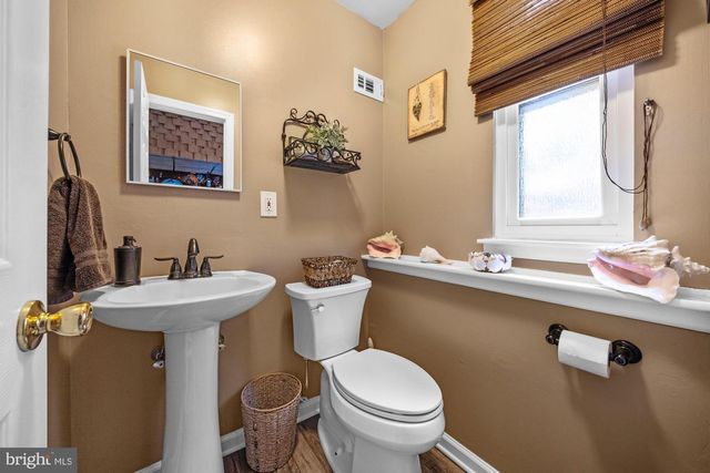 630 GREENBRIAR DRIVE, Williamstown, NJ 08094