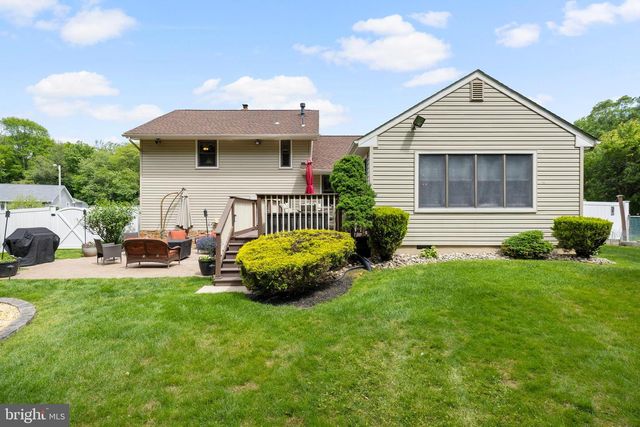 630 GREENBRIAR DRIVE, Williamstown, NJ 08094