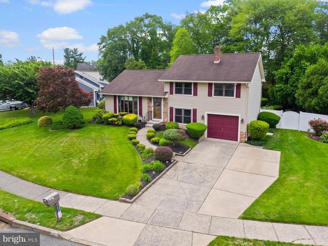 630 GREENBRIAR DRIVE, Williamstown, NJ 08094