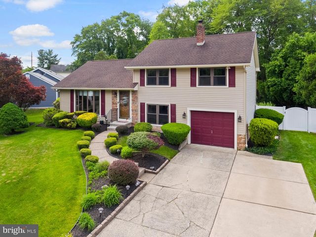 630 GREENBRIAR DRIVE, Williamstown, NJ 08094