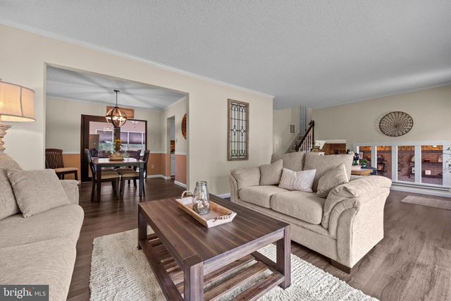 630 GREENBRIAR DRIVE, Williamstown, NJ 08094
