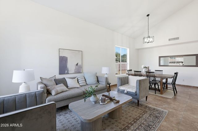 1310 N CONCORD Avenue, Chandler, AZ 85225