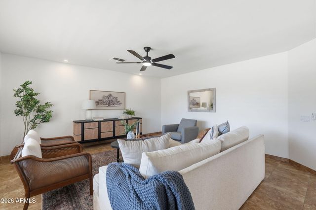 1310 N CONCORD Avenue, Chandler, AZ 85225