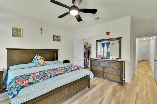 2950 E Old Settlers BLVD 70, Round Rock, TX 78665