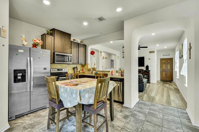 2950 E Old Settlers BLVD 70, Round Rock, TX 78665