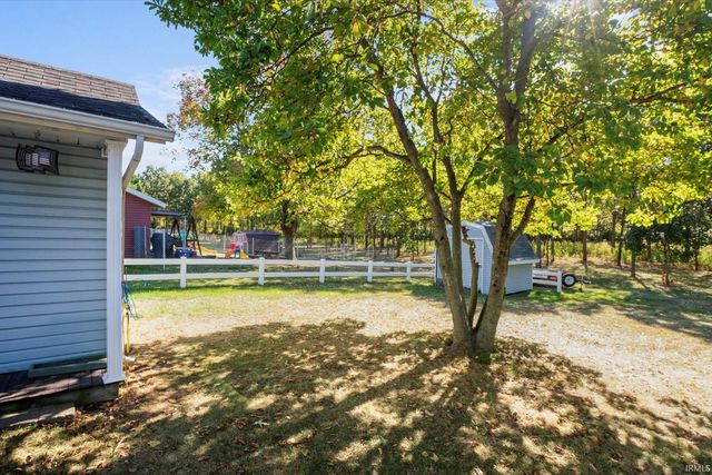 2512 Valley Creek Run, New Haven, IN 46774