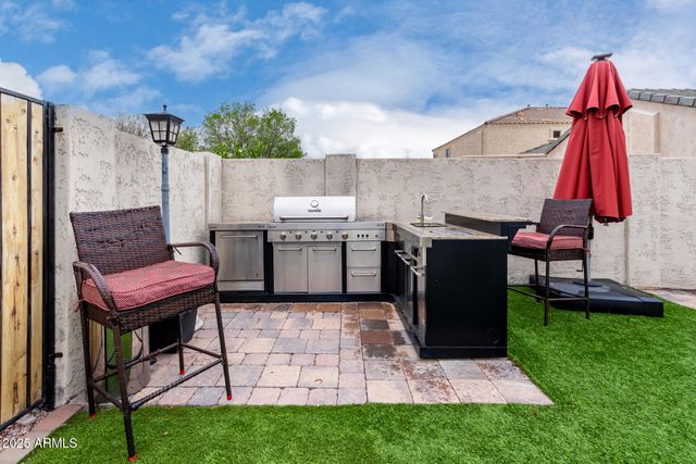 6608 W SAGUARO PARK Lane, Glendale, AZ 85310