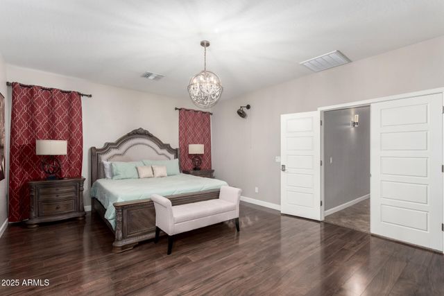 6608 W SAGUARO PARK Lane, Glendale, AZ 85310