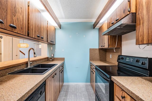 2710 4TH COURT 71D, Palm Harbor, FL 34684