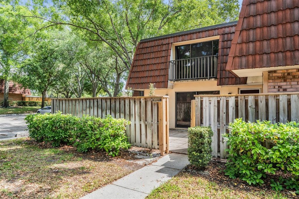 2710 4TH COURT 71D, Palm Harbor, FL 34684