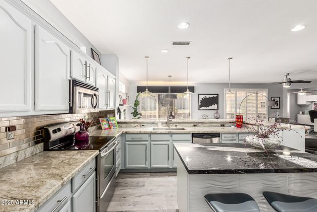 17940 N ESTRELLA VISTA Drive, Surprise, AZ 85374