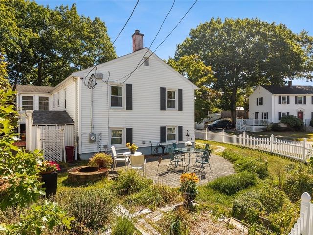 116 Running Brook Rd., Boston, MA 02132