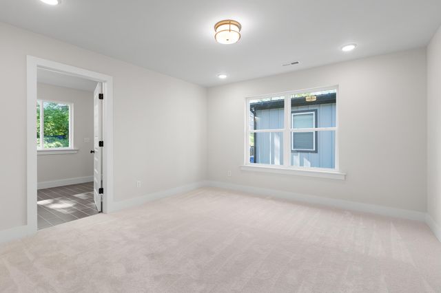 638 Ladd Avenue 82, Chattanooga, TN 37405