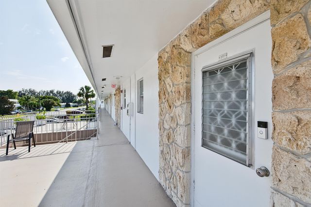 301 S Golf Boulevard 277, Pompano Beach, FL 33064