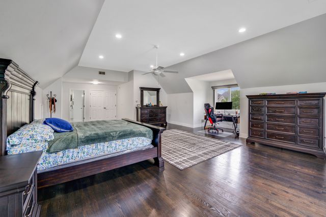 18219 Autumn Ridge Drive, Orland Park, IL 60467