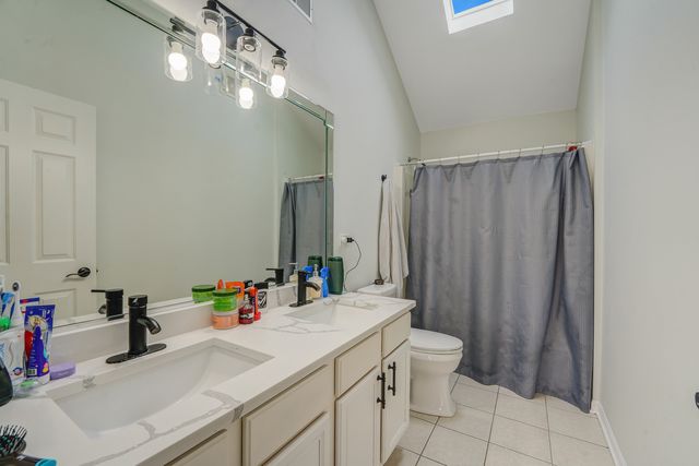 18219 Autumn Ridge Drive, Orland Park, IL 60467