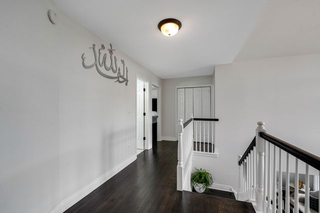 18219 Autumn Ridge Drive, Orland Park, IL 60467