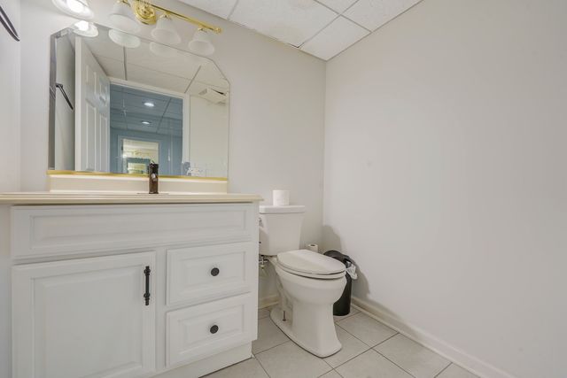 18219 Autumn Ridge Drive, Orland Park, IL 60467
