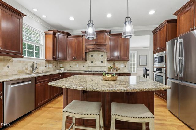 113 Grantwood Drive, Holly Springs, NC 27540