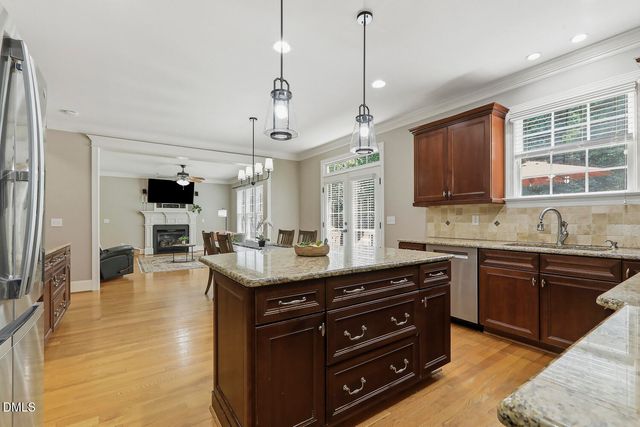 113 Grantwood Drive, Holly Springs, NC 27540