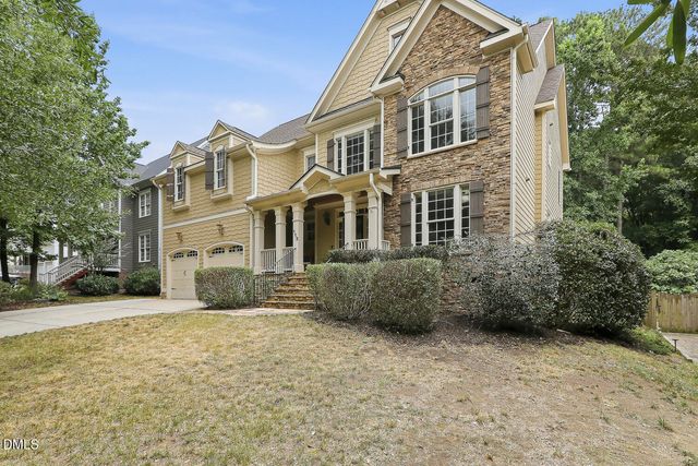 113 Grantwood Drive, Holly Springs, NC 27540