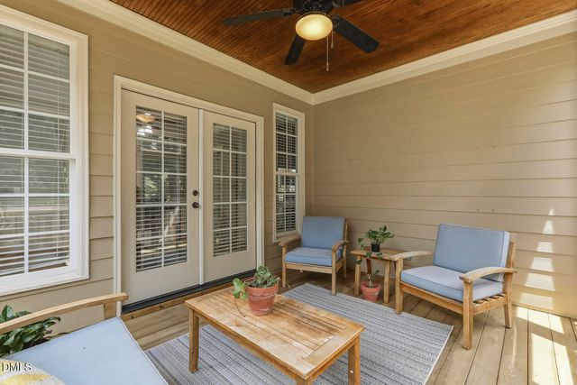113 Grantwood Drive, Holly Springs, NC 27540